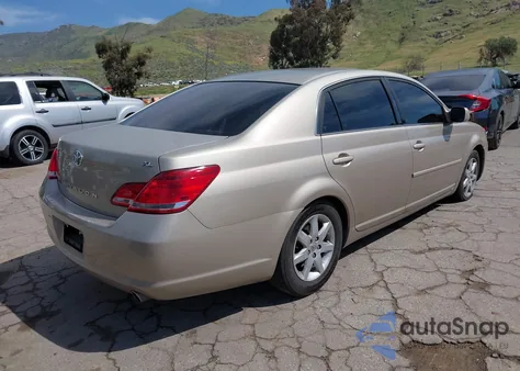 2007 Toyota Avalon Xl z USA, uszkodzony, nr VIN 4T1BK36B87U182767